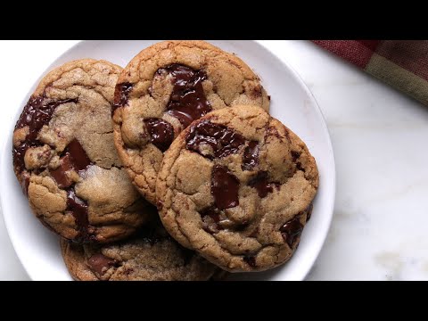 The Best Chewy Chocolate Chip Cookies