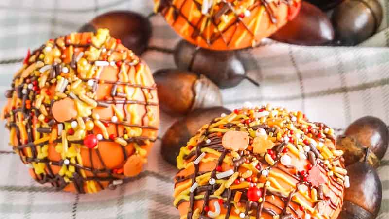 Pumpkin Spice Hot Chocolate Bomb Recipe