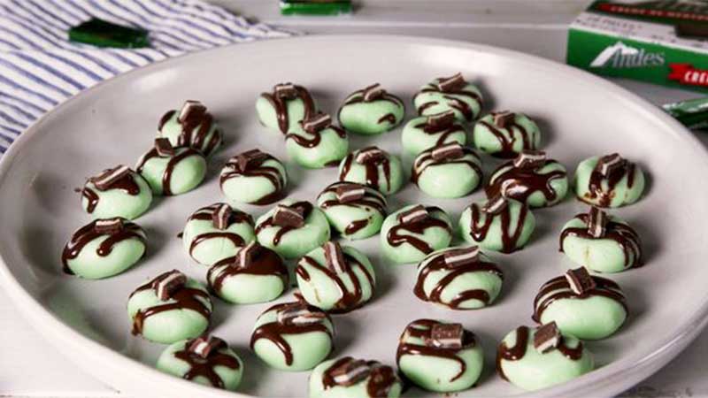 Chocolate Mint Cream Cheese Buttons Recipe