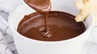 Homemade Thick Hot Chocolate Recip |