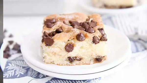 Cake With Chocolate Chips Recipe