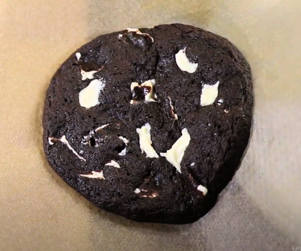 Homemade Recipe KFC Chocolate Chip Cookie 1